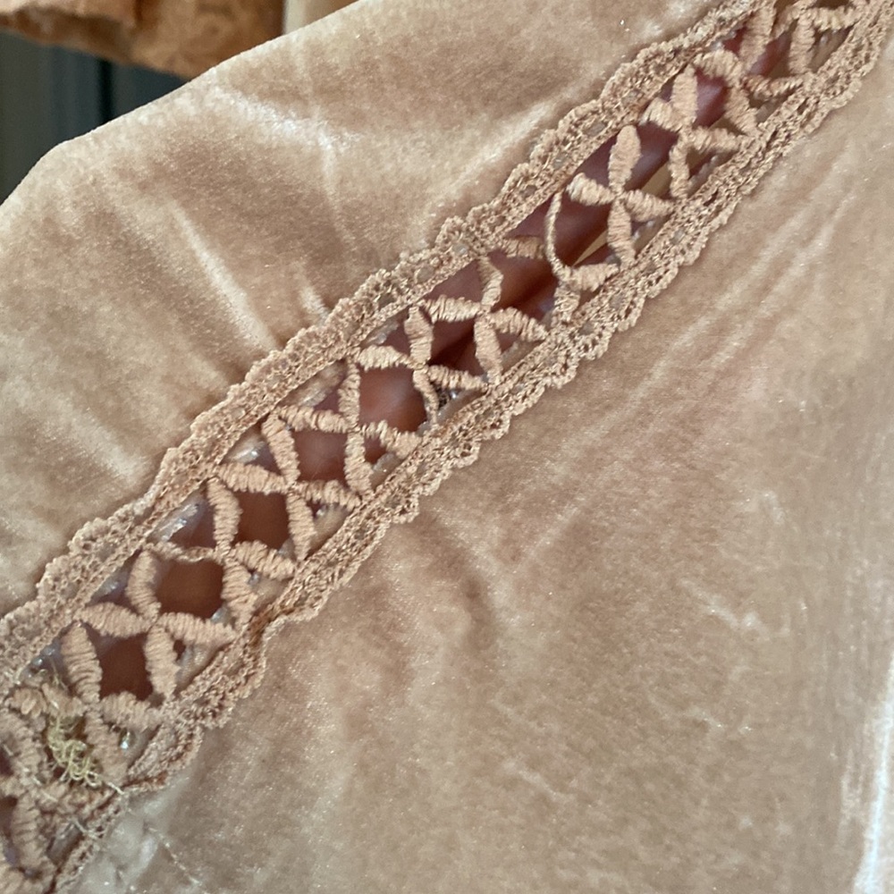 POL Womens V-Neck Velvet Goldenrod Embroidered Boho Floral Tunic/Dress - Sz M - Picture 9 of 16